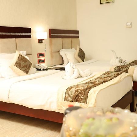 Republic Hotel Патна Екстер'єр фото