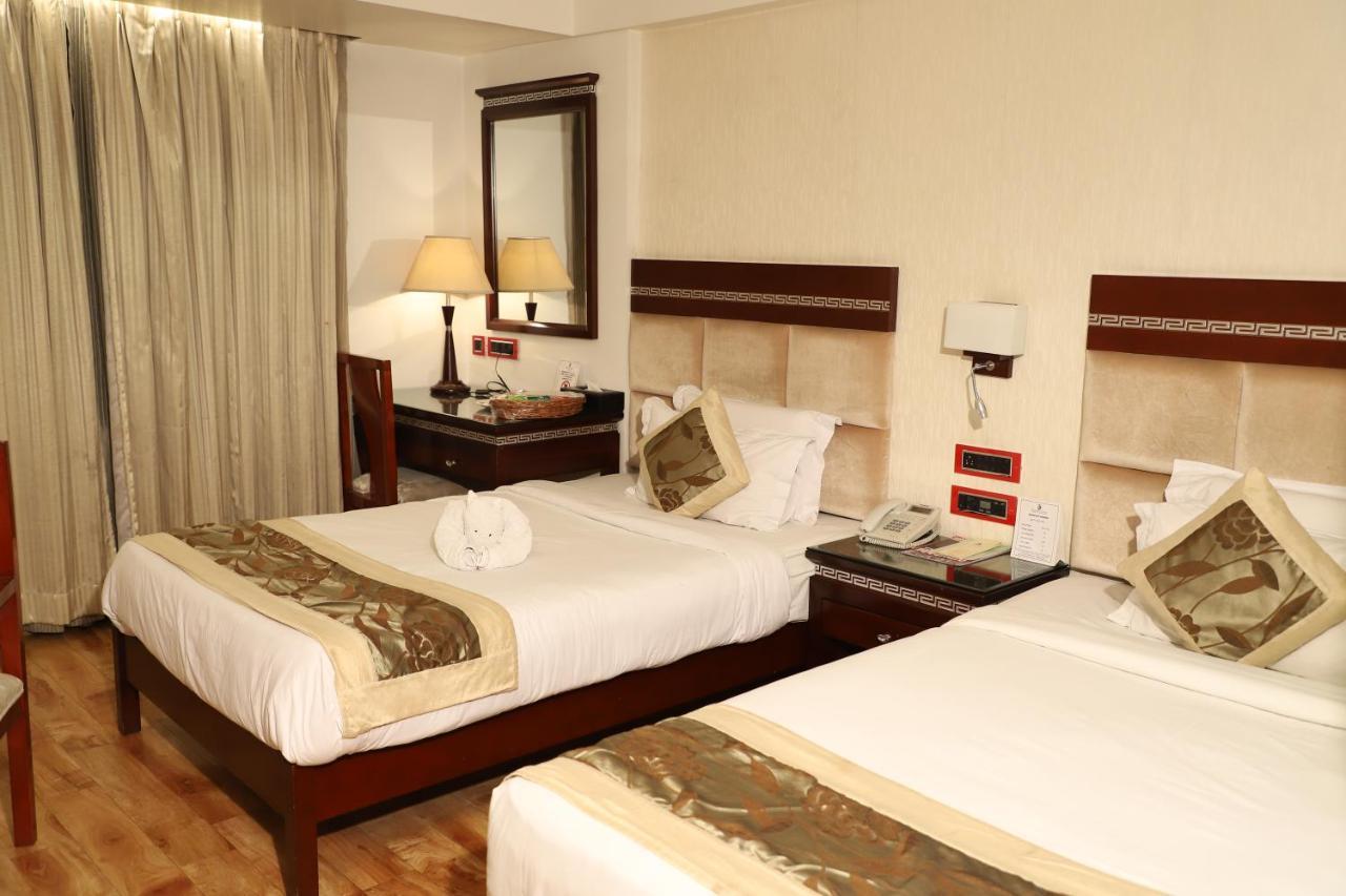 Republic Hotel Патна Екстер'єр фото