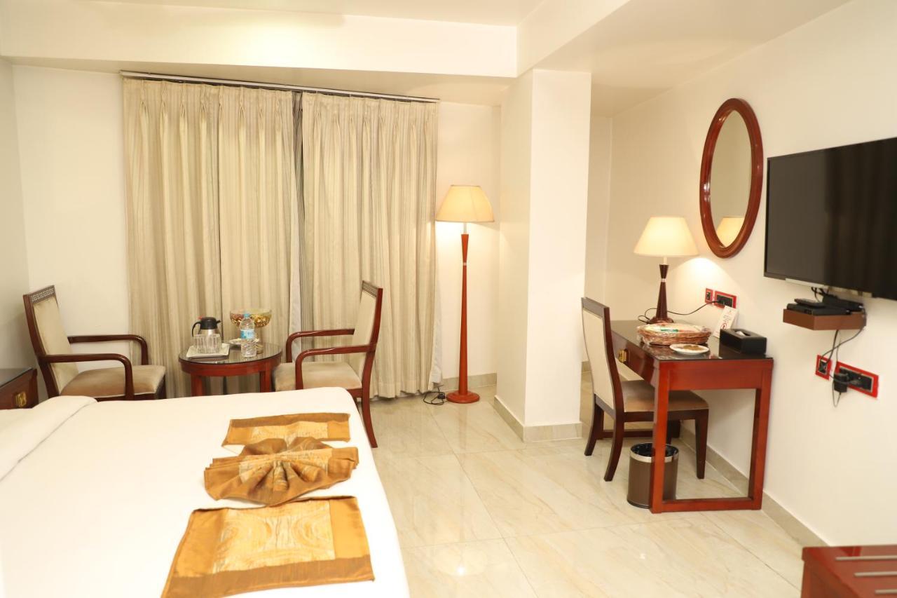 Republic Hotel Патна Екстер'єр фото