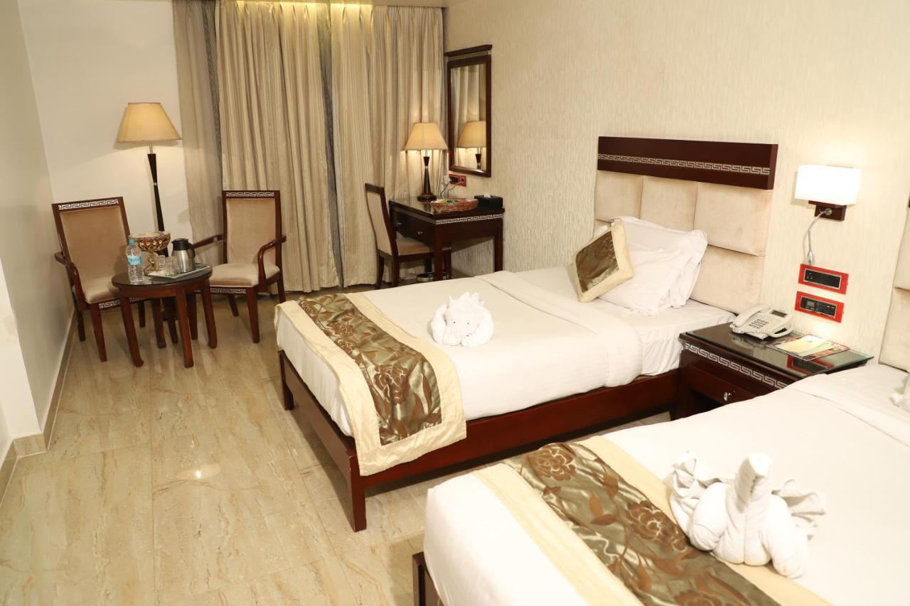 Republic Hotel Патна Екстер'єр фото