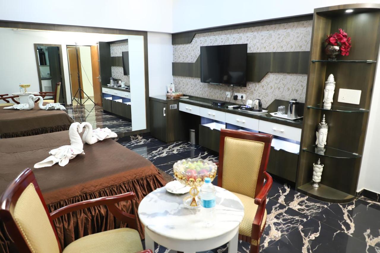 Republic Hotel Патна Екстер'єр фото